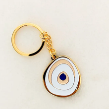 Load image into Gallery viewer, White eye keyring bombonniere.